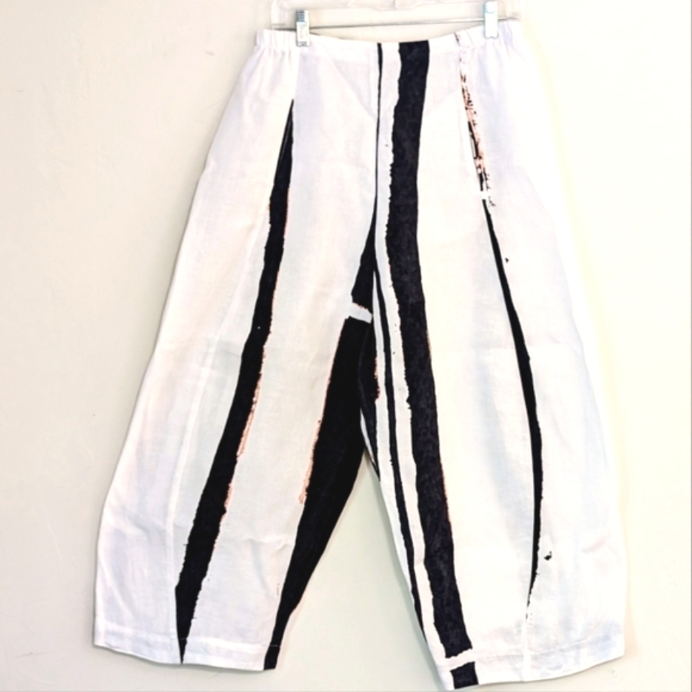 Banana Blue Linen Pants – White with Blue Stripes & Orange Accents  Size M NWOT